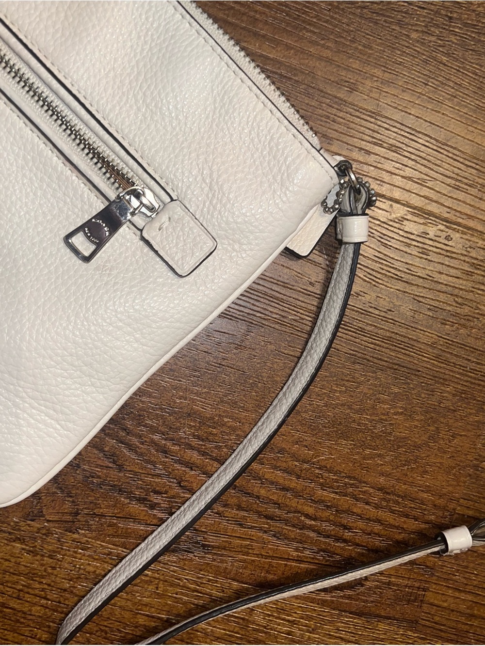 Coach x Star Wars Glitter Gallery Pebbled Leather Purse Wristlet Limited Edition - Picture 9 of 10